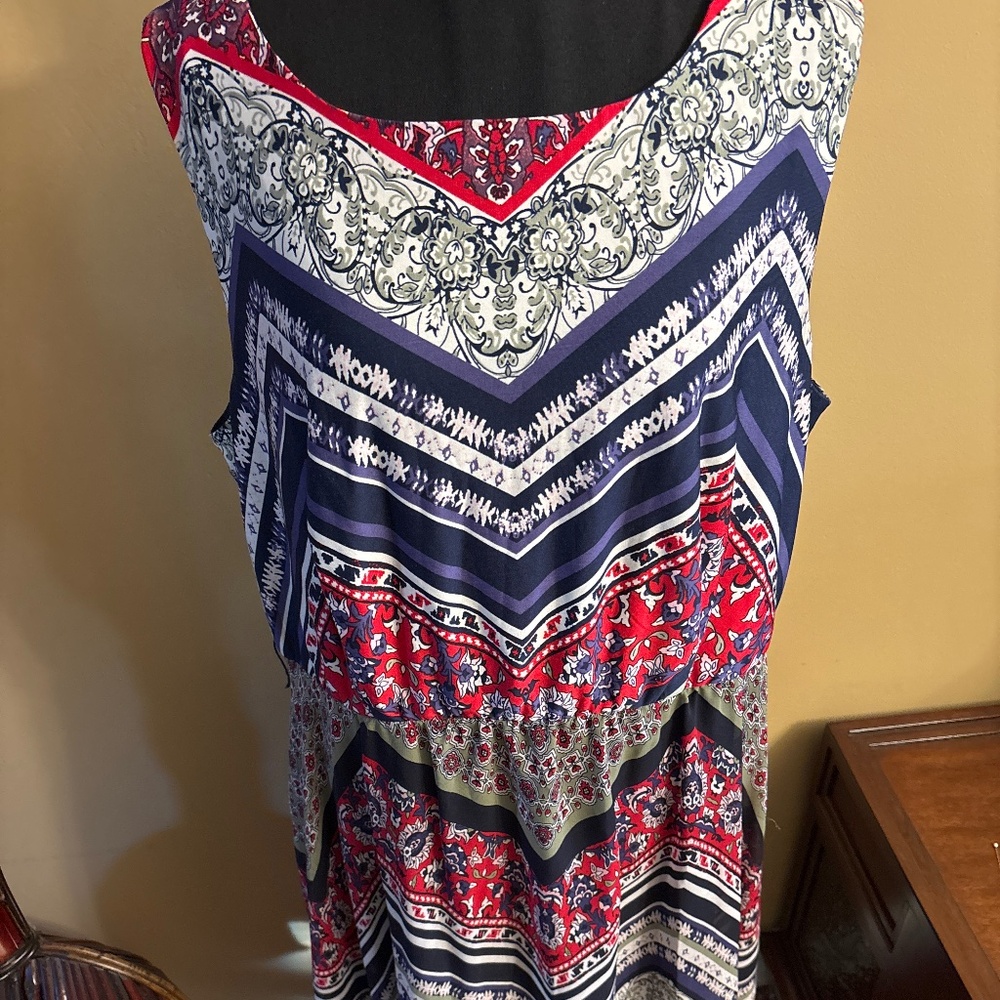 Multicolored sleeveless maxi dress